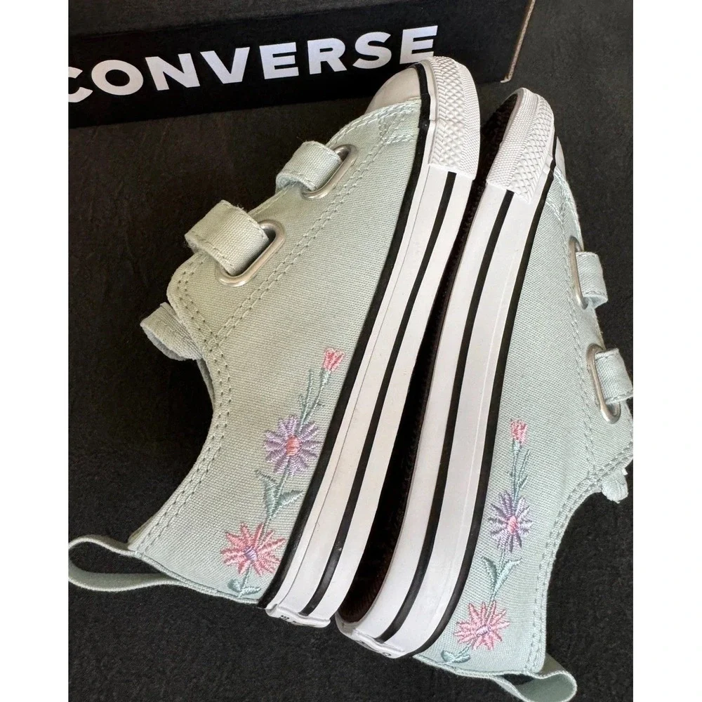 Converse All Star Infant 10 Mint Green Floral Embroidered Strap Sneakers NEW